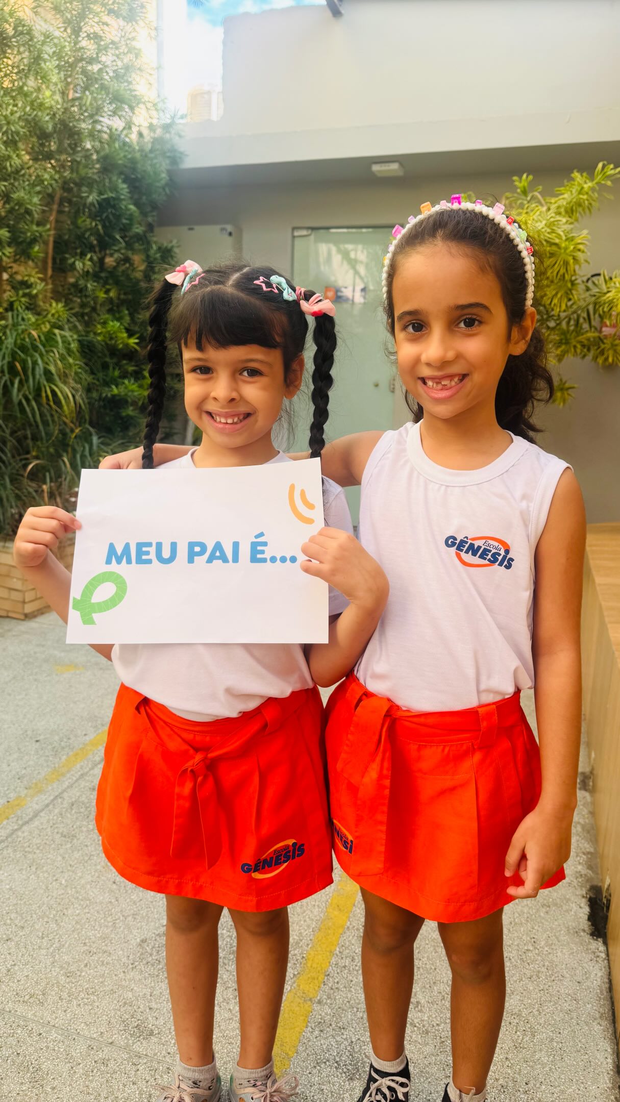 Algumas palavras são pequenas no tamanho, mas gigantes no significado. 💙

Amor, carinho, respeito, confiança, gratidão, lealdade... Senti...